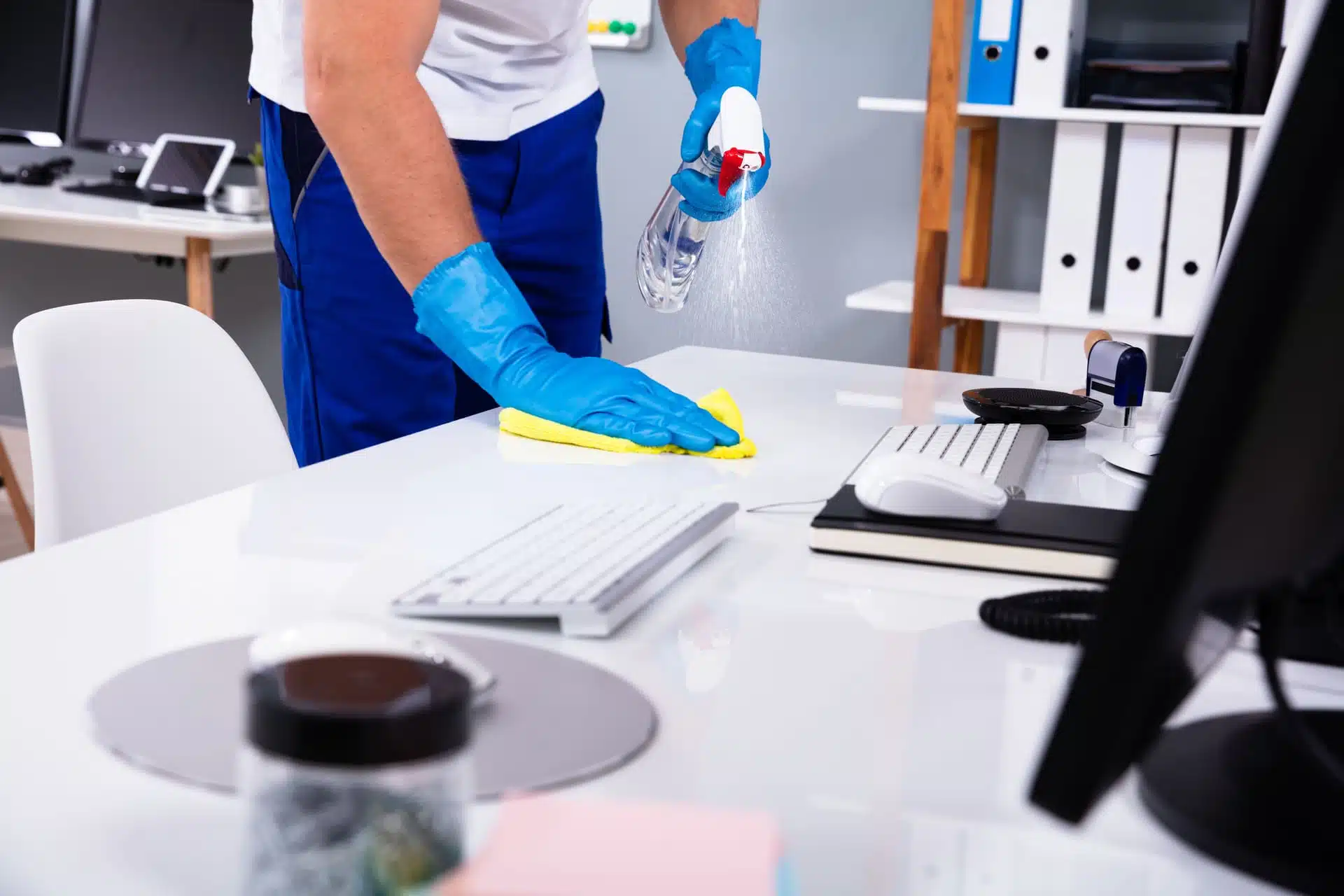 AdobeStock_268414618 (2) Büroreinigung durch clean24